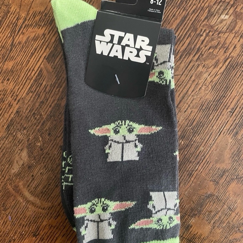 Old Navy Star Wars Grogu Socks - Black and Green